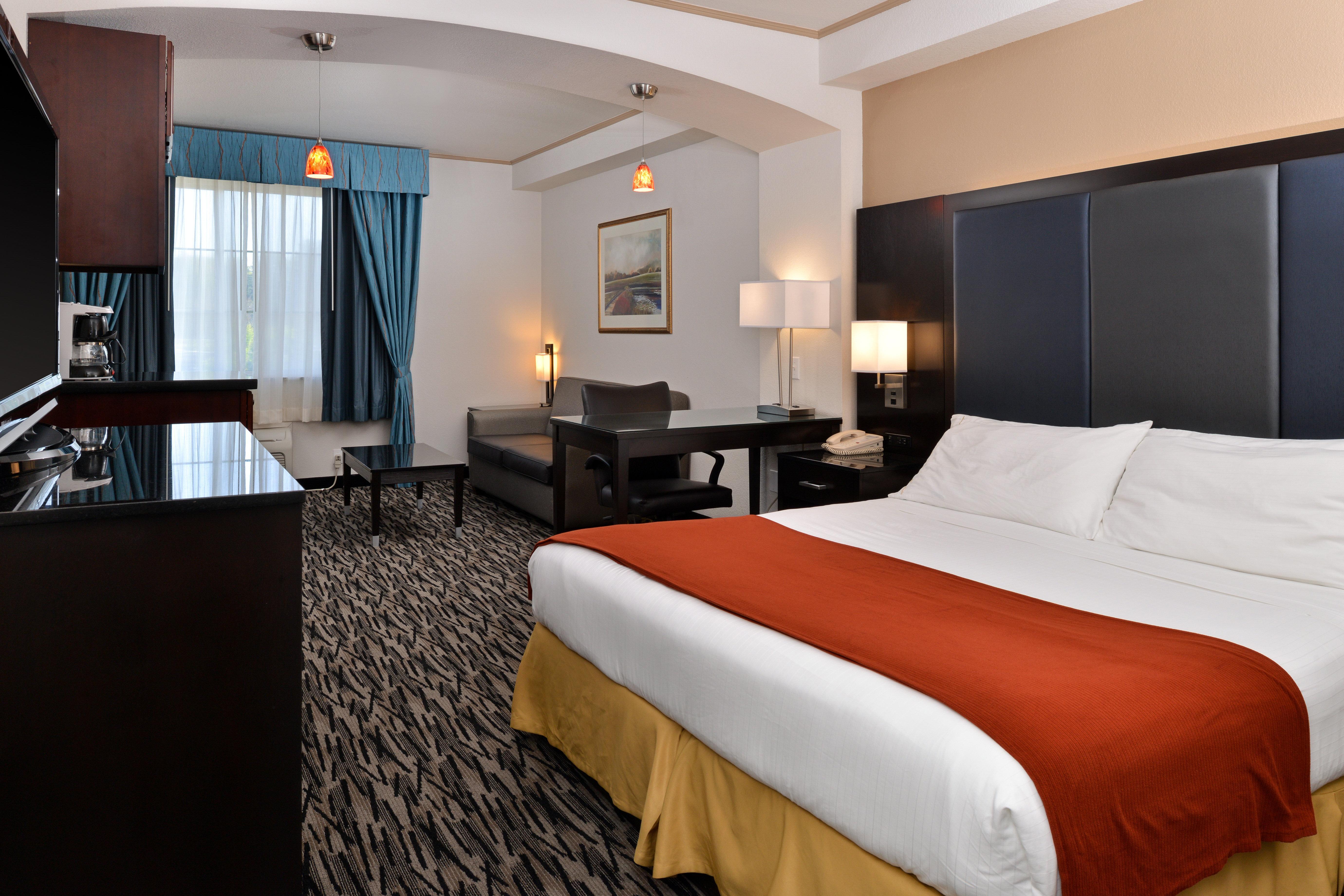 Holiday Inn Express & Suites Tacoma South - Lakewood By Ihg Exterior foto