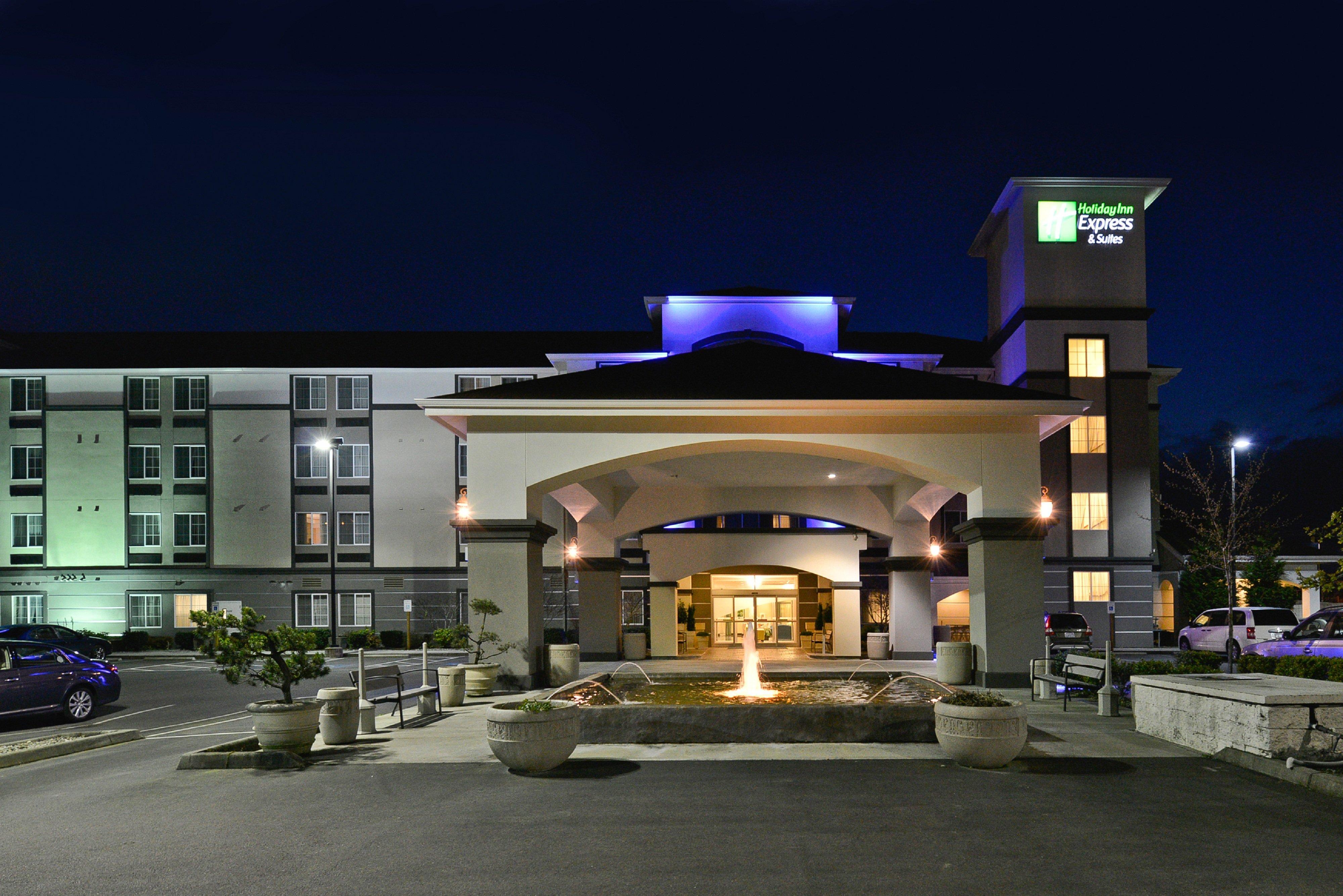 Holiday Inn Express & Suites Tacoma South - Lakewood By Ihg Exterior foto