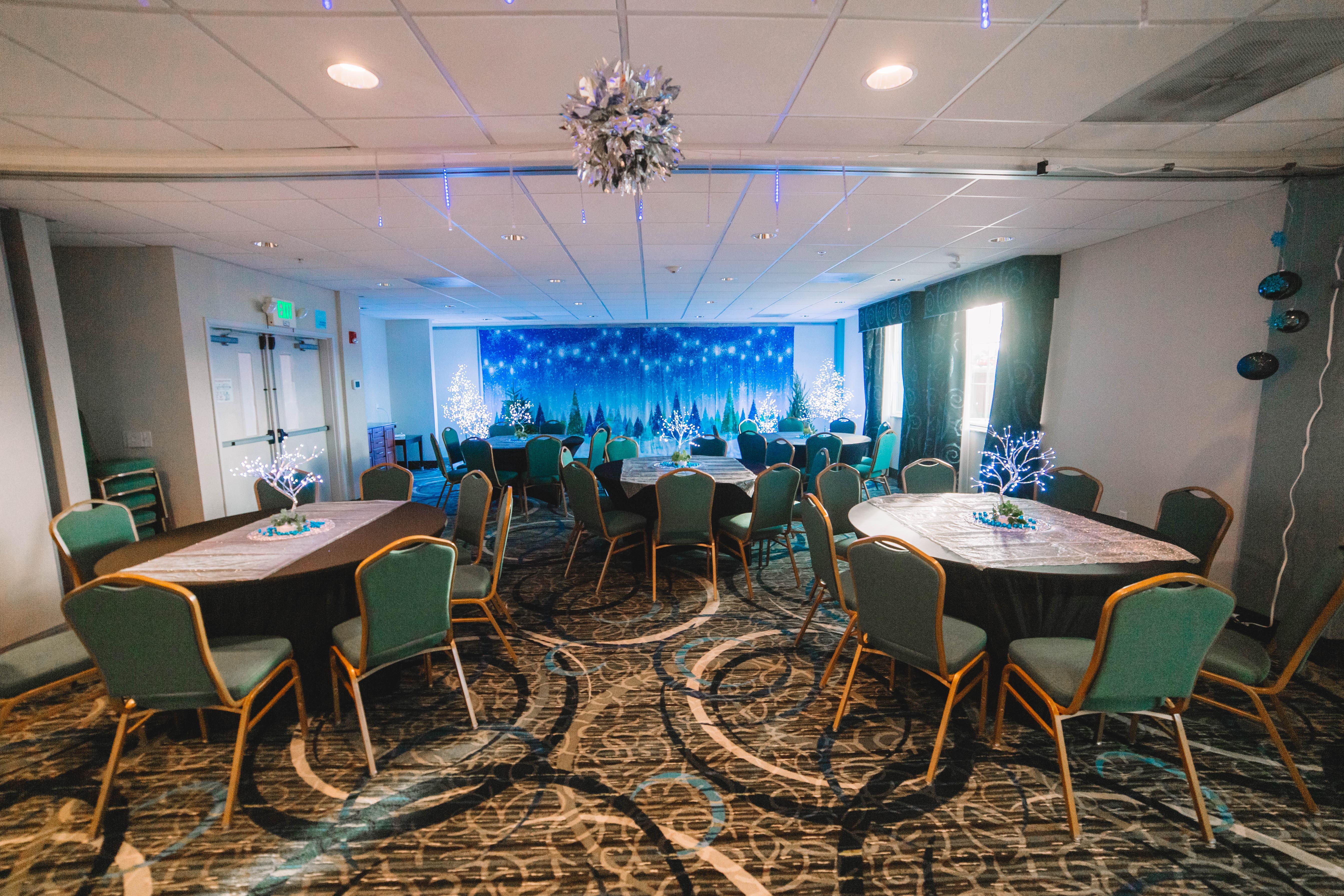 Holiday Inn Express & Suites Tacoma South - Lakewood By Ihg Exterior foto